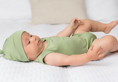 Hướng dẫn cách giặt và bảo quản quần áo trẻ em